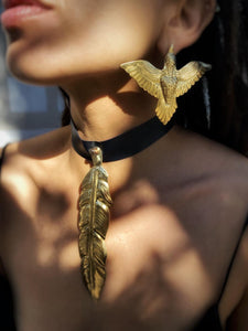 Pluma Tin Choker