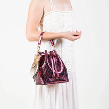 Pescado Bucket Bag (fuchsia)