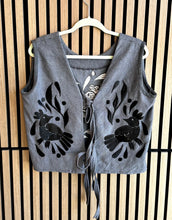 Pajaros Gris Vest