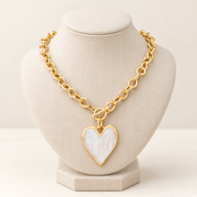 Corazón de Luna Necklace