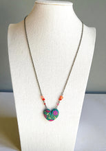 Blooming Corazón Necklace