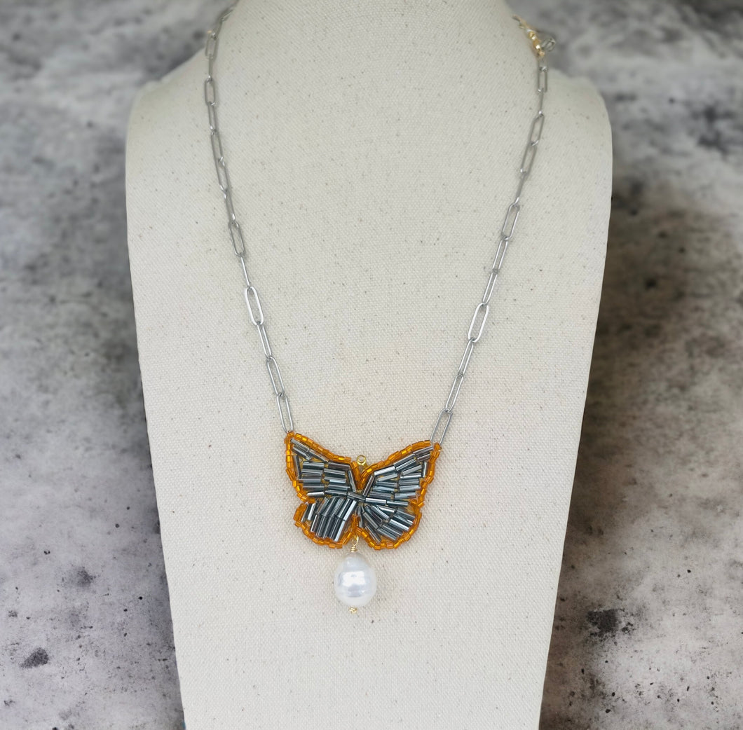 Mariposa necklace