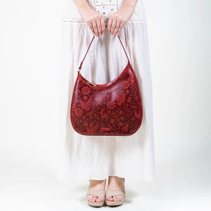 Liebre Asymmetrical Shoulder Bag