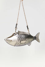Pescado Crossbody
