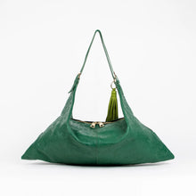 Liebre XL Shoulder Bag