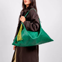 Liebre XL Shoulder Bag
